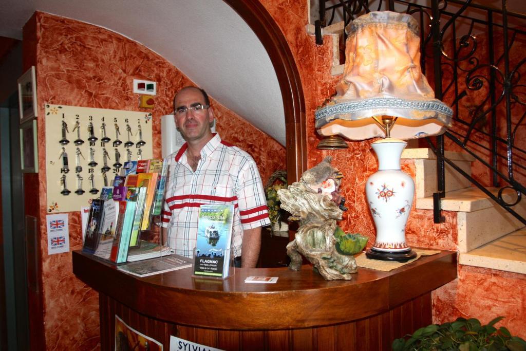 Hotel Restaurant Des Deux Vallees Entraygues-sur-Truyere Luaran gambar