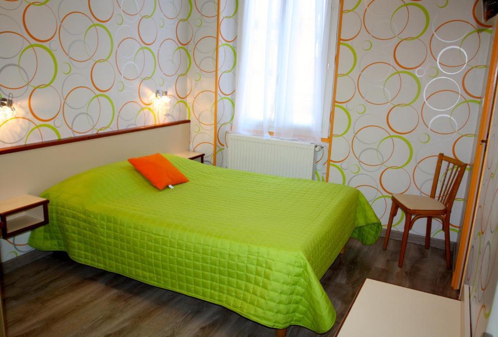 Hotel Restaurant Des Deux Vallees Entraygues-sur-Truyere Bilik gambar